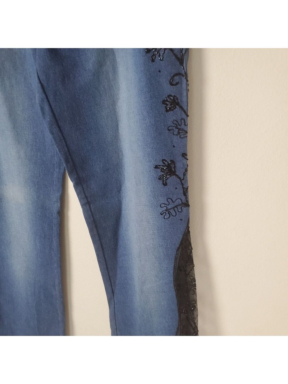 Cache Embroidered Flare Jeans Lace Detail Women Size 6 - Picture 3 of 16